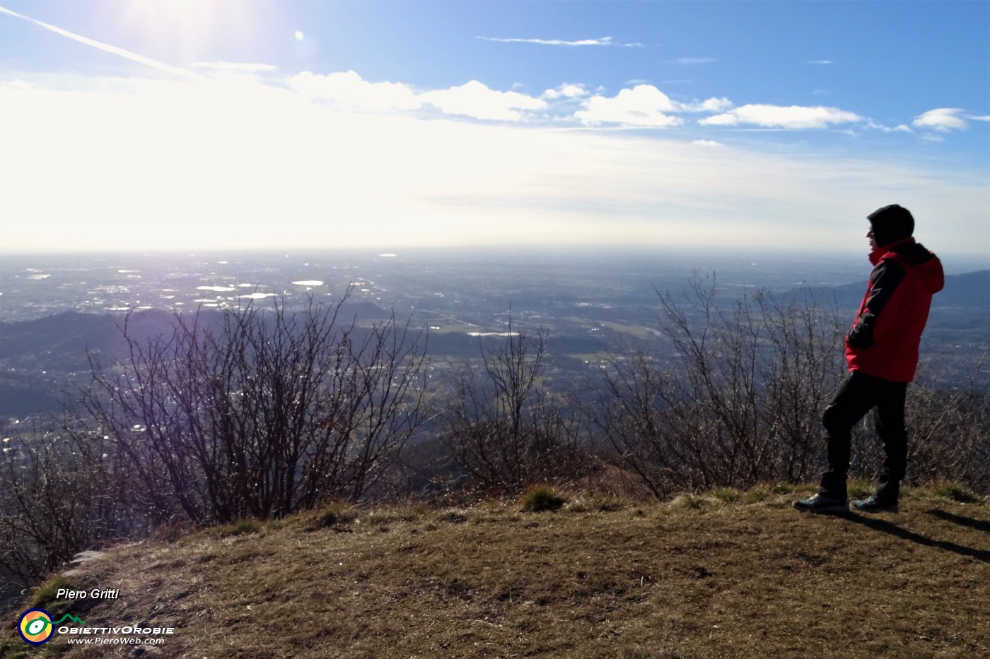 75 Vetta del Canto Alto, panoramica a 360 gradi.JPG